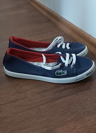 LACOSTE 38 NUMARA BABET. YENİ GİBİ. 