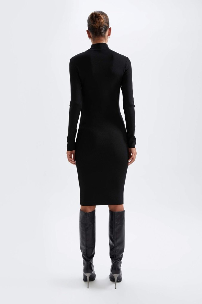 Siyah Yüksek Yakalı Uzun Kollu Triko Elbise - Görsel 3