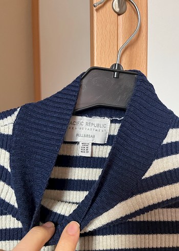 Lacivert Bej Çizgili Boğazlı Triko Kazak - Görsel 3