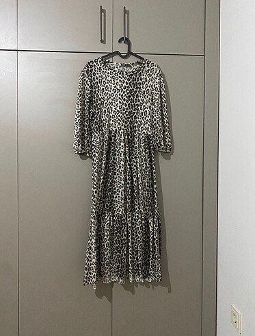zara leopar elbise