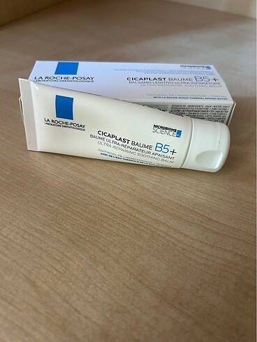 LA ROCHE-POSAY CICAPLAST BAUME