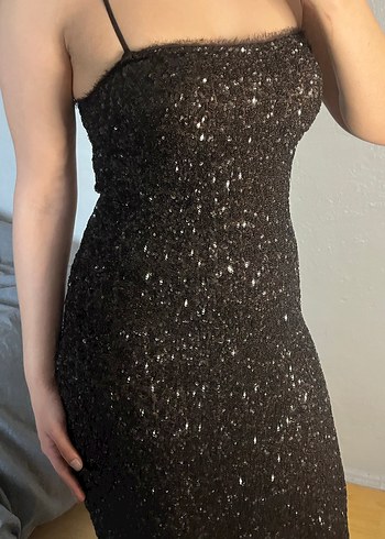 Zara İnce Askılı Siyah İşlemeli Midi Elbise - Görsel 2