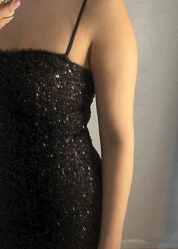 Zara İnce Askılı Siyah İşlemeli Midi Elbise - Görsel 4