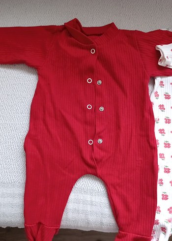 Pamuk Kırmızı Bebek Tulum - Görsel 2