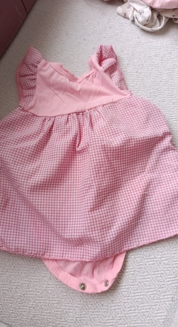 Kız Çocuk Pembe Fırfırlı V Yakalı Elbise - Görsel 3