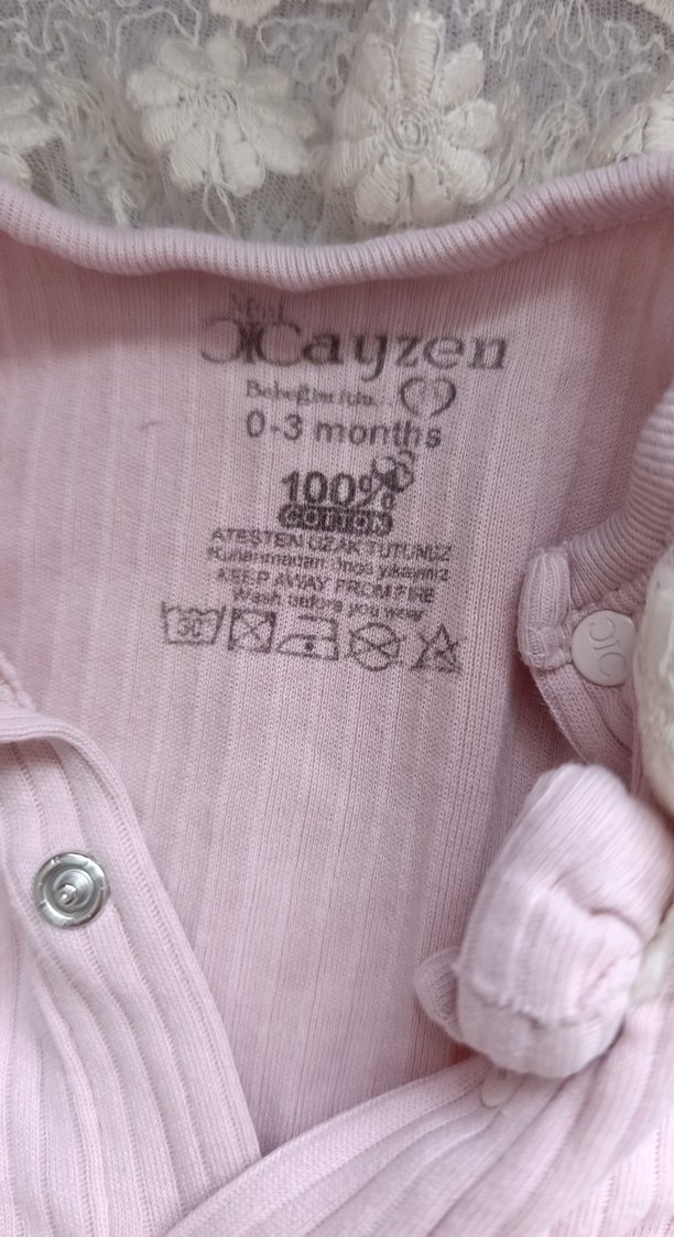 Dantel Detaylı Pembe Bebek Tulum - Görsel 4