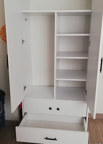 Diğer 2 kapılı gardolap 