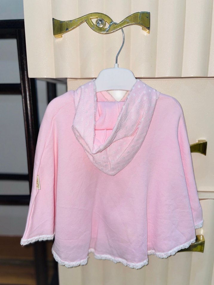 Pembe Kapüşonlu Kız Panço Fırfırlı Nakışlı - Görsel 4