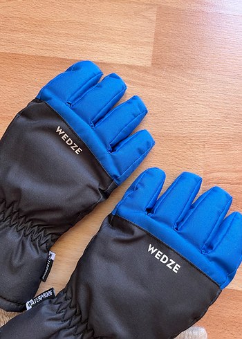 Mavi Erkek Çocuk Eldiveni - Görsel 3