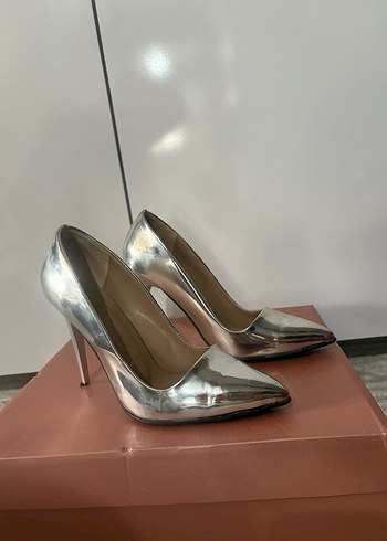 Metalik Stiletto Topuklu Kadın Ayakkabı - Görsel 2