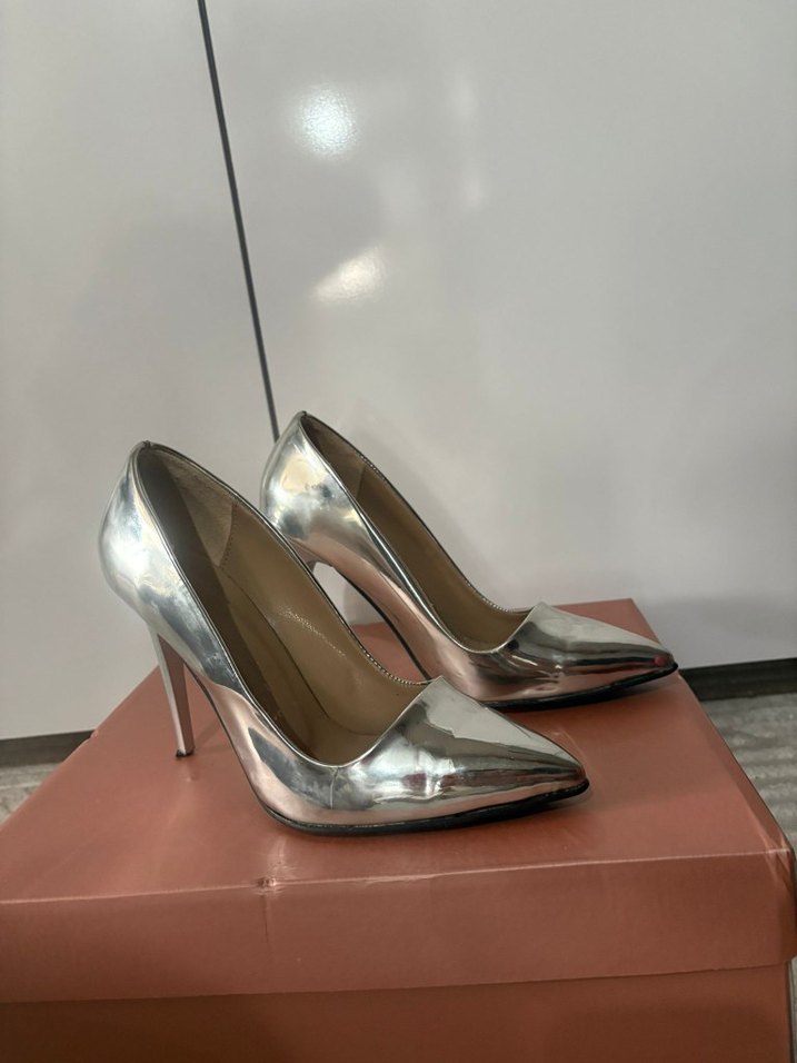 Metalik Stiletto Topuklu Kadın Ayakkabı - Görsel 2