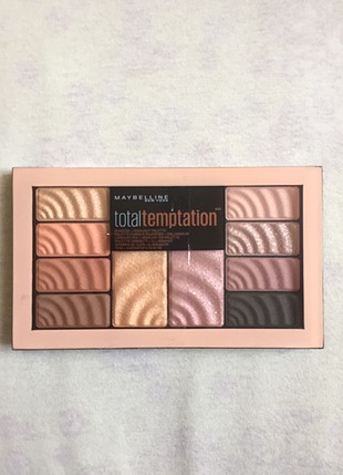 Maybelline Maybelline total temptation palet
