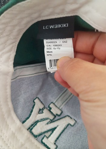 LC Waikiki Yeşil Şapka Ayarlı NY Nakışlı