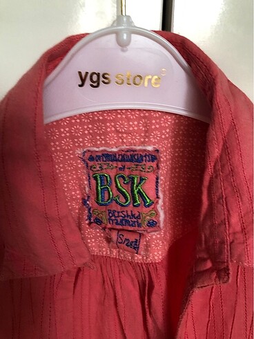 s Beden Bershka marka gömlek