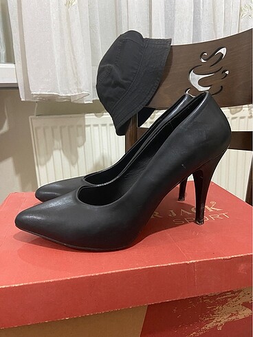 Topuklu ayakkabı - Görsel 4