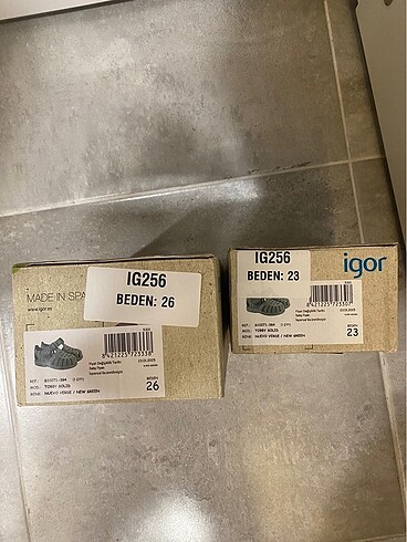 İgor Tobby sandalet özel ilan iki adet