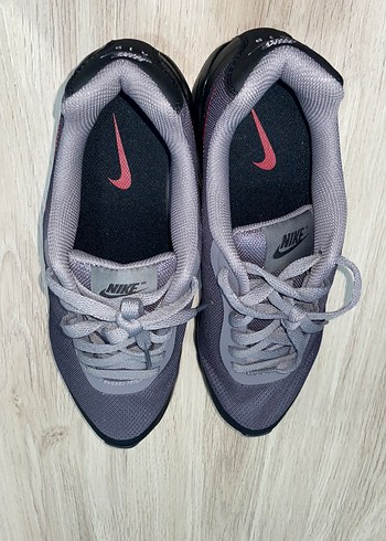 Nike Gri Spor Ayakkabı - Görsel 4