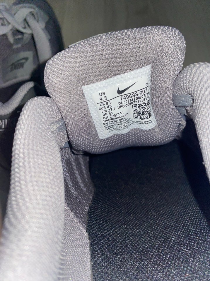 Nike Gri Spor Ayakkabı - Görsel 5