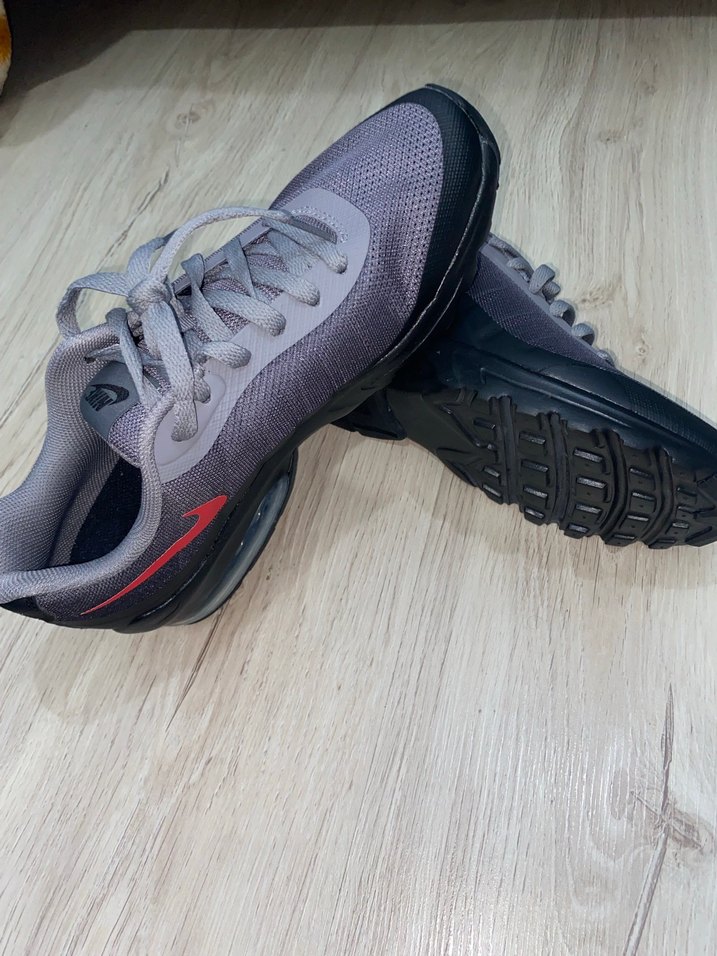 Nike Gri Spor Ayakkabı - Görsel 2