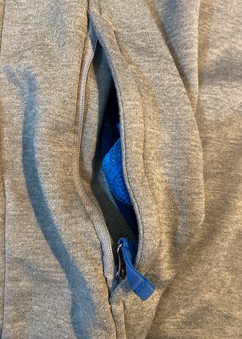 Gri Kapüşonlu Sweatshirt - Görsel 3