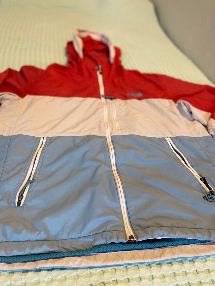 Erkek Kırmızı Gri Kapüşonlu Fermuarlı Mont - Görsel 3