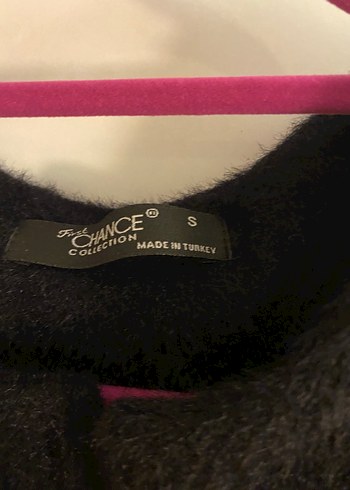 Siyah kalpli düğmeli yumuşak hırka - Görsel 4