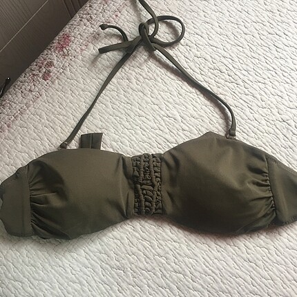 bikini üstü