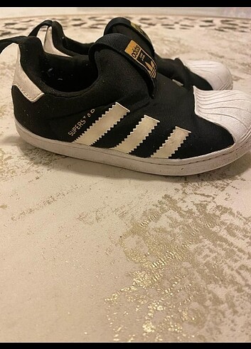 28 Beden siyah Renk Adidas 360 süperstar 