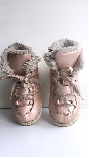 LC Waikiki LC waikiki kız çocuk bot