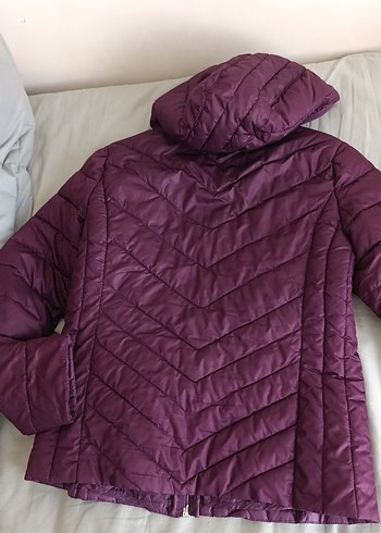 Mor Kapüşonlu Fermuarlı Kadın Mont - Görsel 2