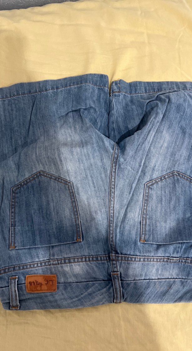 Düğmeli Mavi Denim Midi Şort - Görsel 2