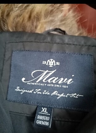 xl Beden siyah mont