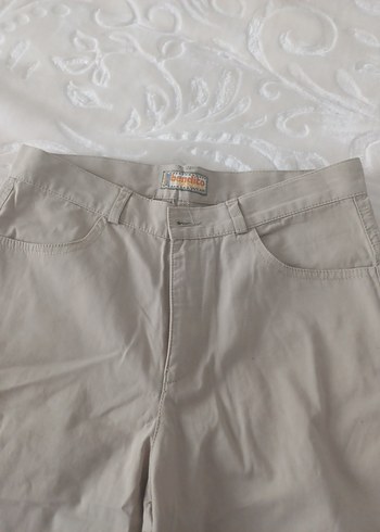 Bej Kadın Keten Rahat Kesim Şort - Görsel 3