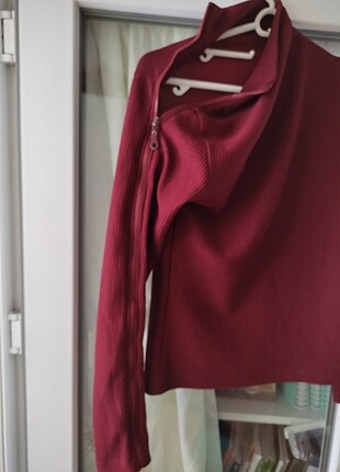 Bordo, koldan tamamen fermuarlı spor kazar