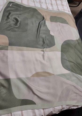 Kadın Pilili Haki Gri Modern eşarp - Görsel 2