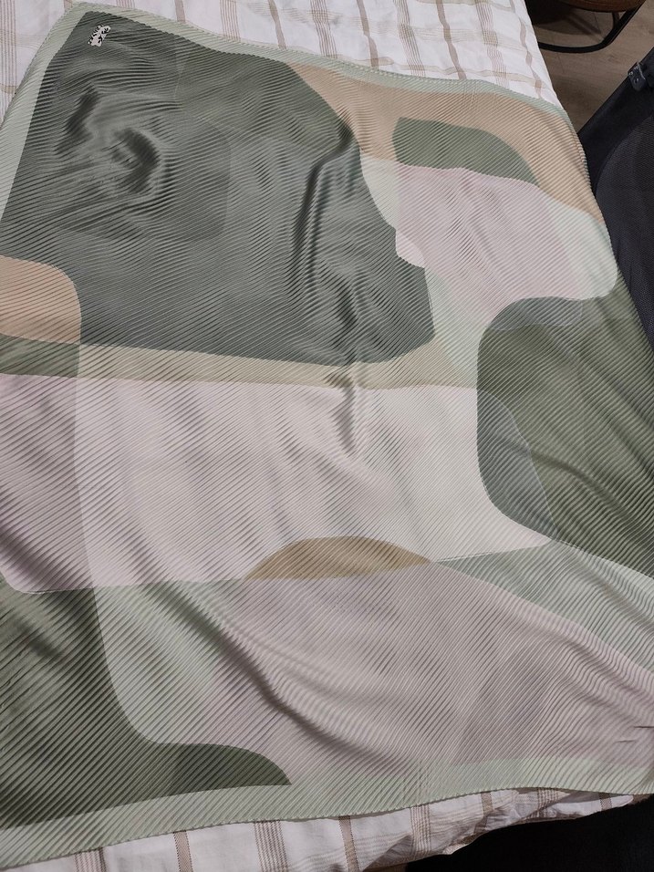 Kadın Pilili Haki Gri Modern eşarp - Görsel 2