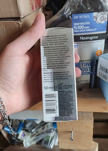 Neutrogena Retinol Boost Gündüz Kremi SPF 15 - Görsel 2