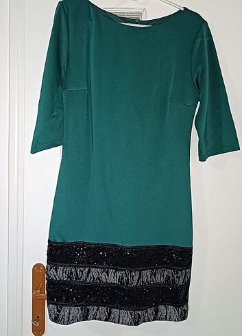 Yesil payetli elbise