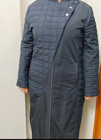 42 Beden Hiç kullanılmış trençkot