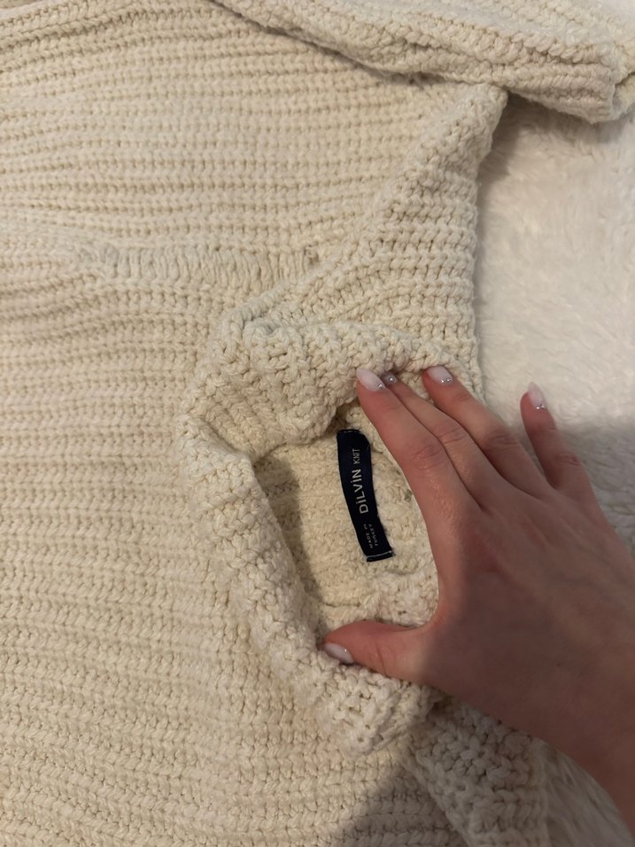 Bej Boğazlı Kadın Triko Kazak - Görsel 3