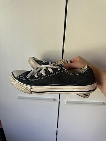 siyah converse ayakkabı