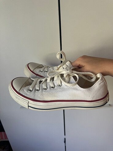 beyaz converse ayakkabı