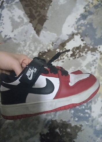 Çocuk Nike Dunk kırmızı kısa