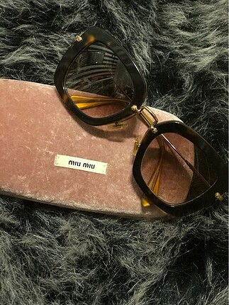 Miu Miu ????????????