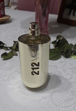 carolina herrera 212 80 ml bayan tester parfum 