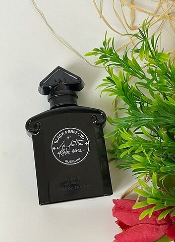  Beden Guerlain la petite robe noire Black perfecto 100 ml Bayan Tester