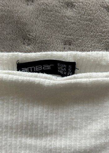 Beyaz Kolsuz Fırfırlı Kadın Atlet - Görsel 2