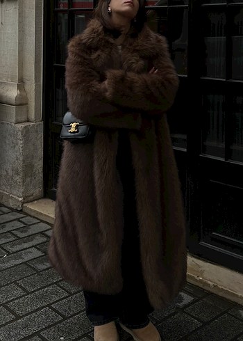 Kadın Kahverengi Uzun Kürk Detaylı Mont - Görsel 4