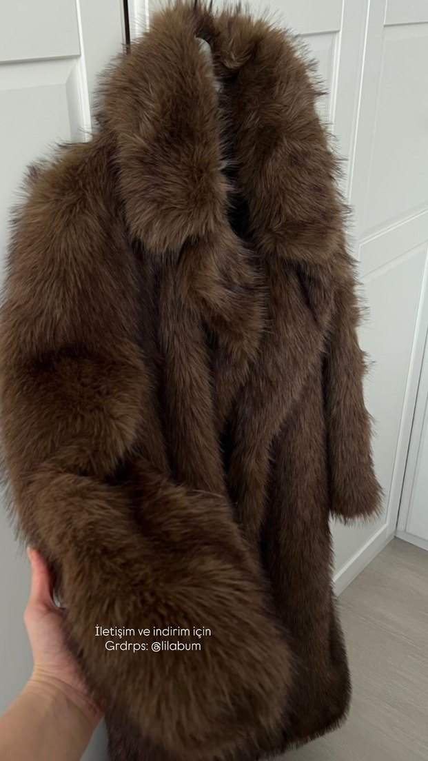 Kadın Kahverengi Uzun Kürk Detaylı Mont - Görsel 3