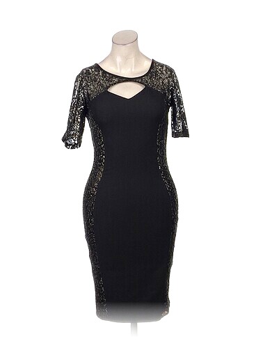 PreLoved Kısa Elbise %70 İndirimli.